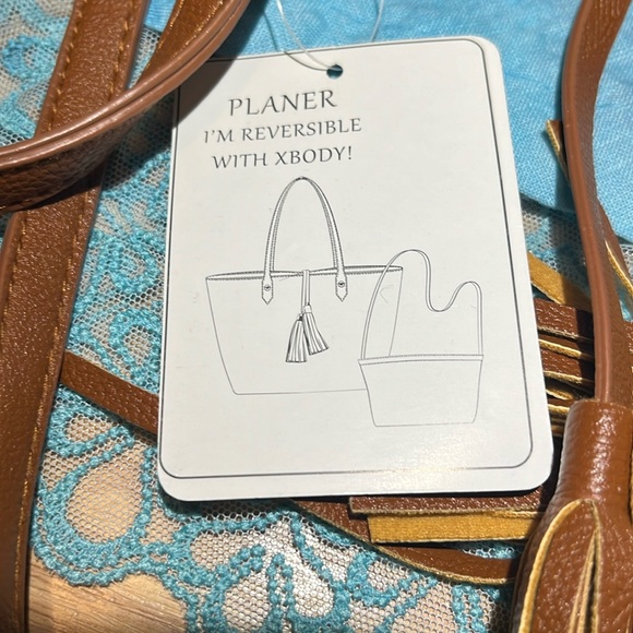 NWT MADDEN GIRL REVERSIBLE TOTE SET W/small shoulder bag - Picture 13 of 15